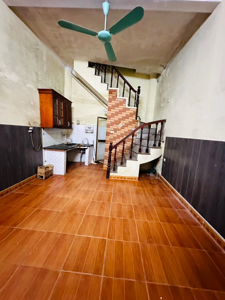 BÁN NHÀ 3 TẦNG, 28M2, NGÕ GỐC ĐỀ PHỐ MINH KHAI - GIÁ CHỈ 2 TỶ X - Ảnh chính